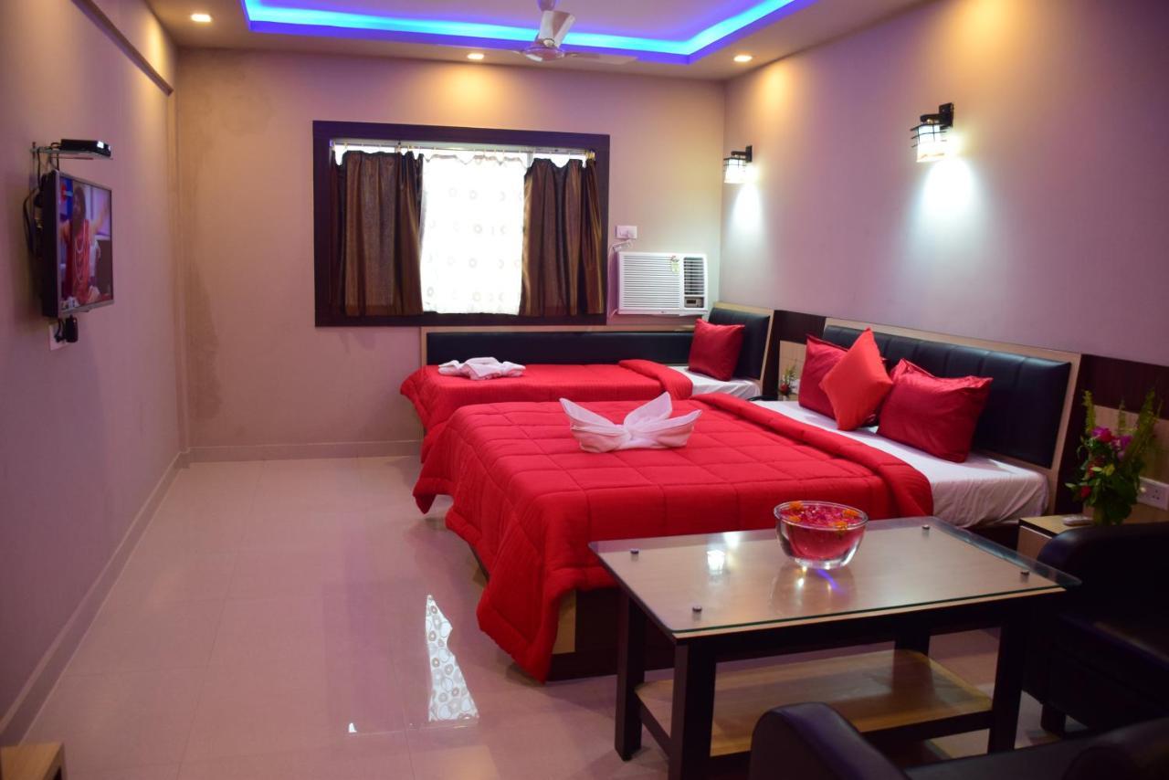 Hotel Landmark Puri Exterior photo
