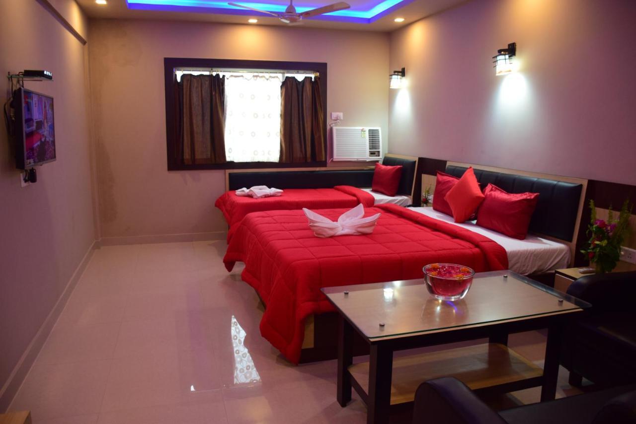 Hotel Landmark Puri Exterior photo